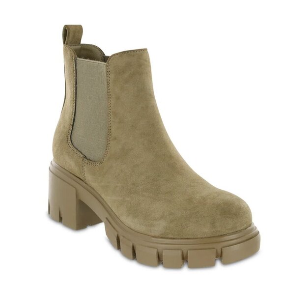 Mia Women's Ivy Chelsea Lug Sole Booties - Picture 1 of 6
